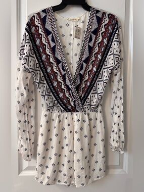 #3027 - Chloe & Katie White Blue & Red Long Sleeve Surplice Crinkle Gauze Romper
